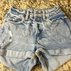 Old Navy size 0 butterfly shorts